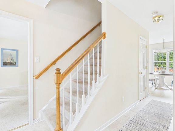 4th image of 6922 Dartmouth Ave