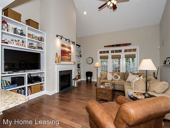 4th image of 5105 Pansley Dr