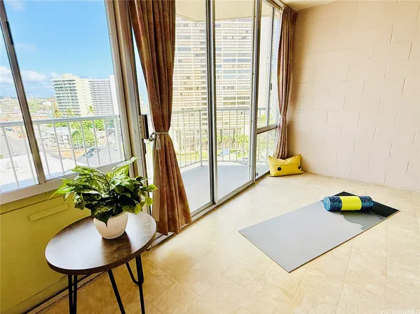 2474 Kapiolani Blvd APT 1104, Honolulu, HI 96826