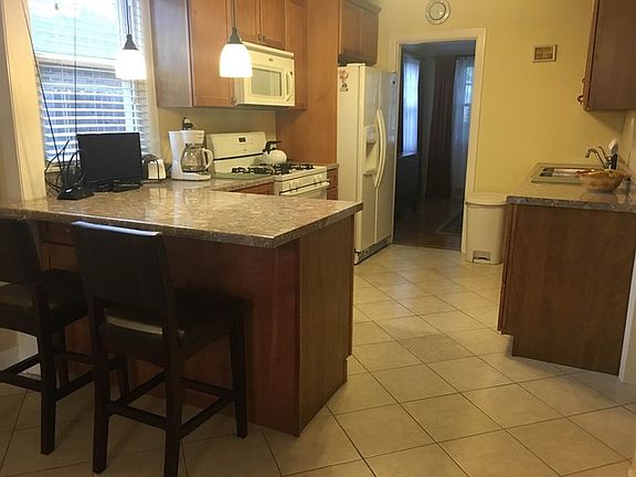 5th image of 3134 Hawthorne St