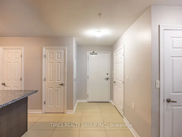 384 Rogers St #G03 — Photo 5