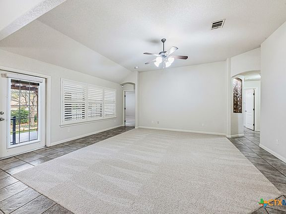 5th image of 2620 Foresthaven Dr