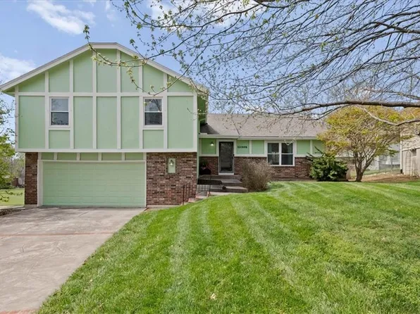 12205 W 72nd St, Shawnee, KS 66216