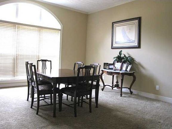 BONUS ROOM
						:
						Can serve as Dining Room, Den, Playroom, or 4th BR. So many possibilities!