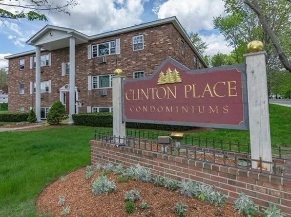 35 Berlin St APT 218, Clinton, MA 01510
