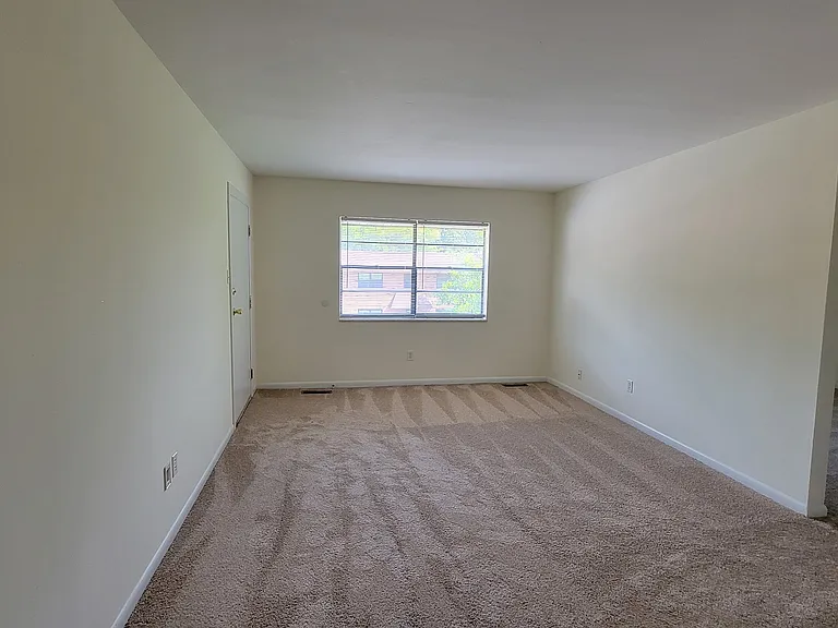 439 S Clay Ave #7 — Photo 7