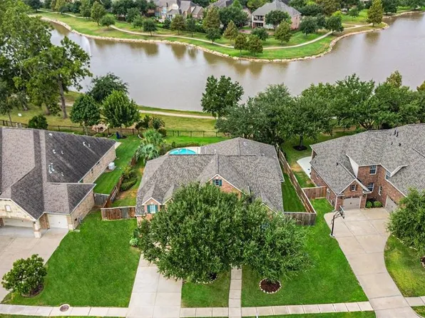 20803 Winston Lake Drive, Richmond, TX 77406