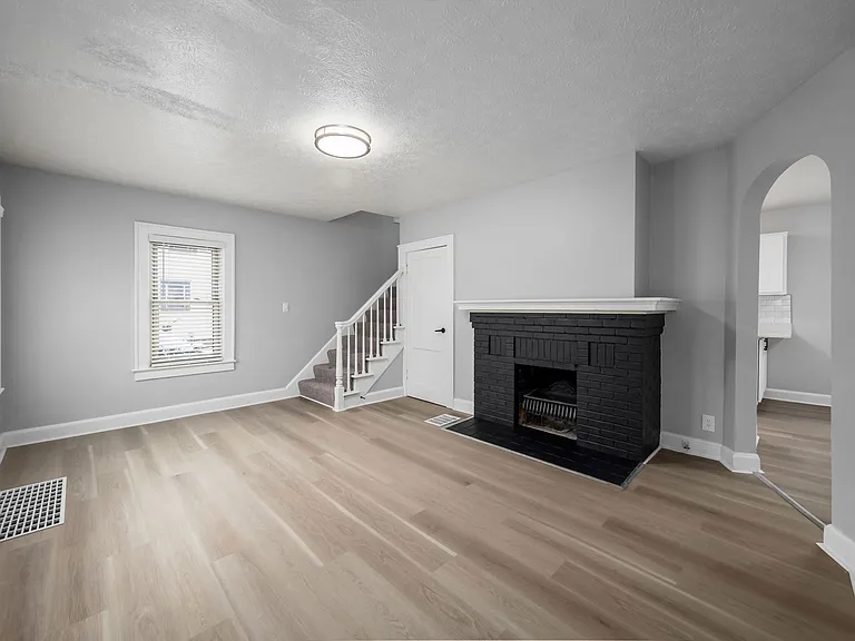 The Chambers Apartments — Photo 36