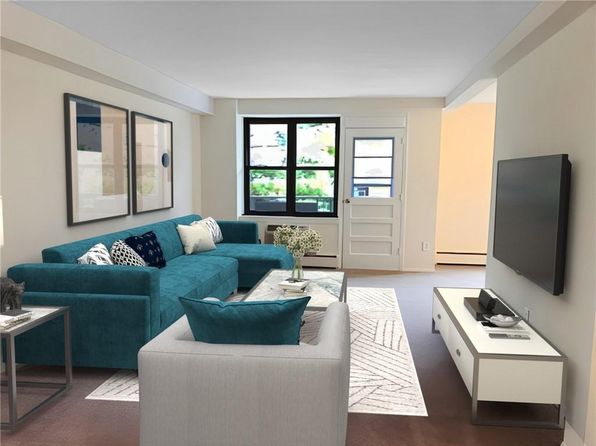 77 Carpenter Ave APT 2D