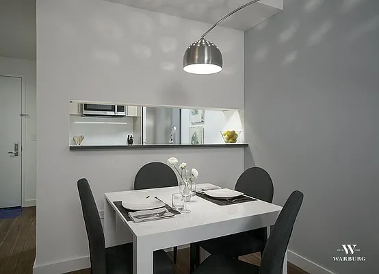 Rented by Warburg | media 11