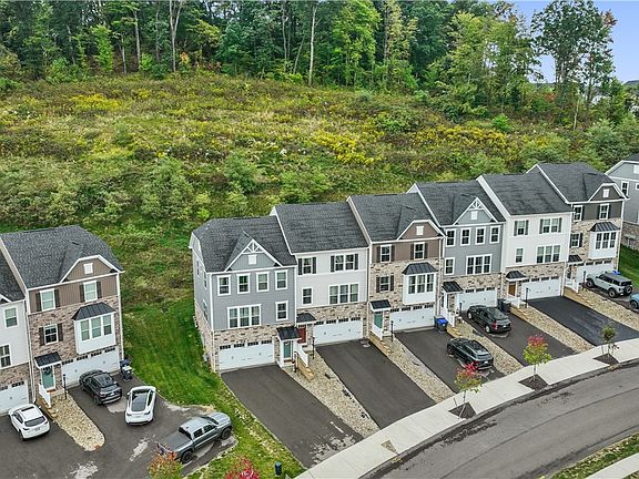 2nd image of 135 Moyer Hill Dr
