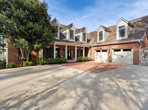 201 Rhett Dr, Mc Cormick, SC 29835