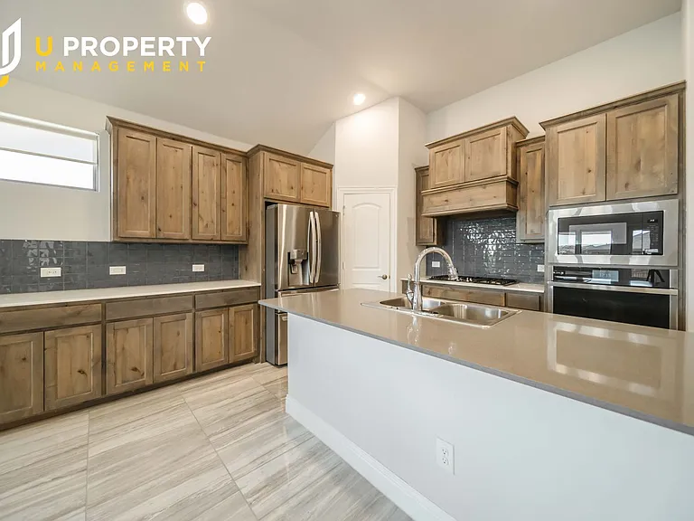 3902 Aventino Ct — Photo 15