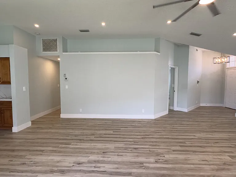 13285 Opal Ln — Photo 9