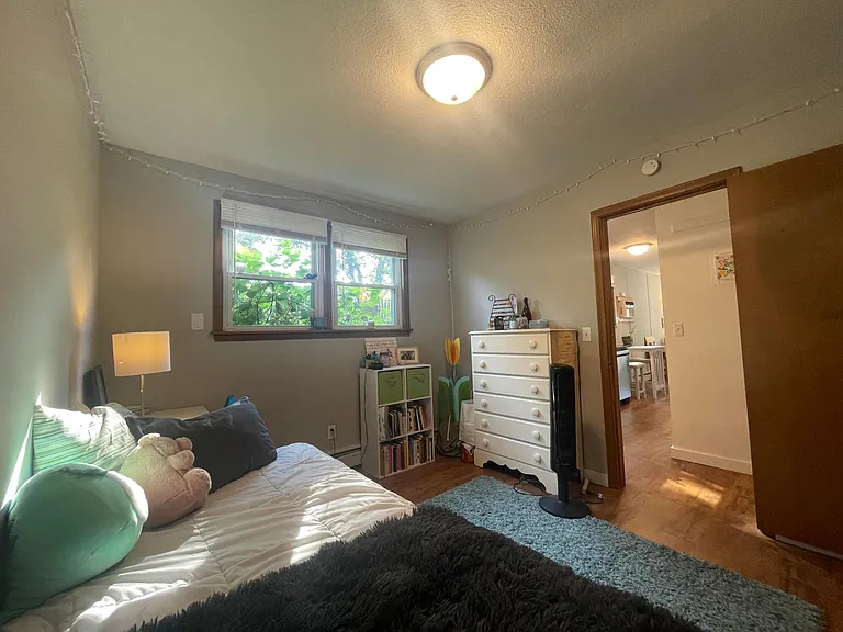 338 18th Ave NE #2 — Photo 10