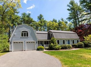 37 Upland Rd, Plympton, MA 02367