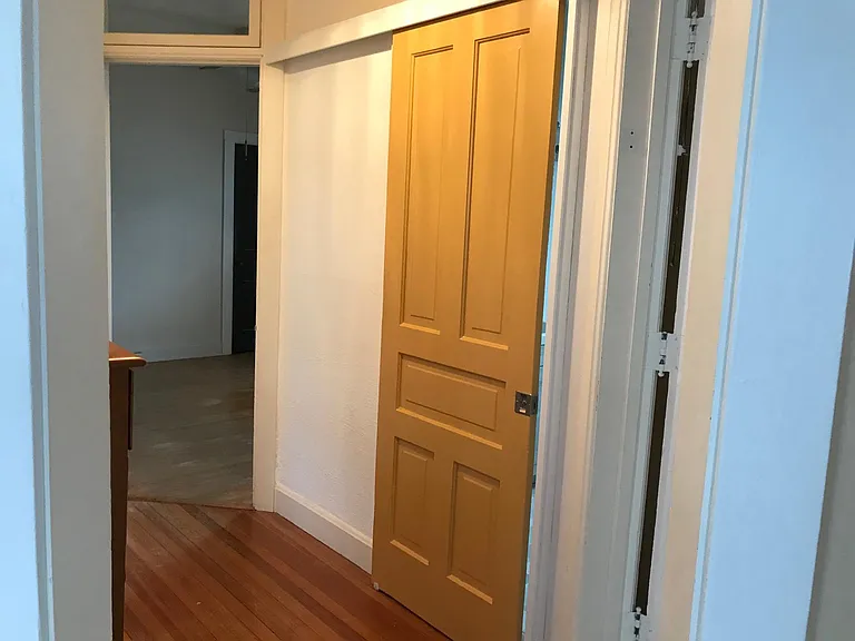 840 Spaight St #2 — Photo 6