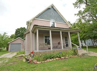 308 E Main St, Mayetta, KS 66509