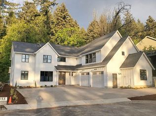 9296 SE Cypress Point Ln, Happy Valley, OR 97086