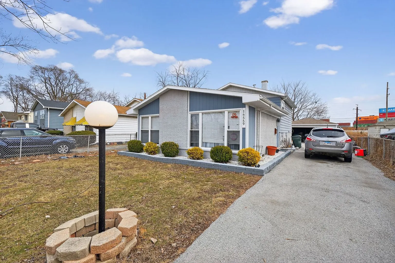 16559 Ashland Ave photo 1
