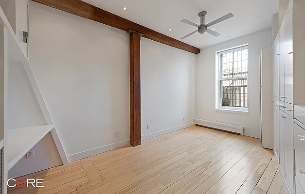 Rented by CORE | media 19