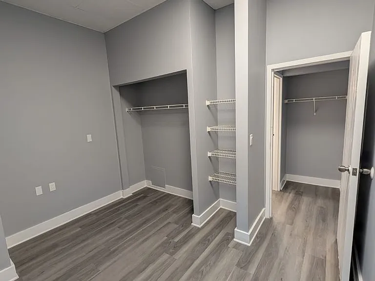 Franklin Park Apartments — Photo 73