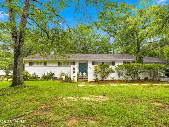 1452 Kimwood Dr, Jackson, MS 39211