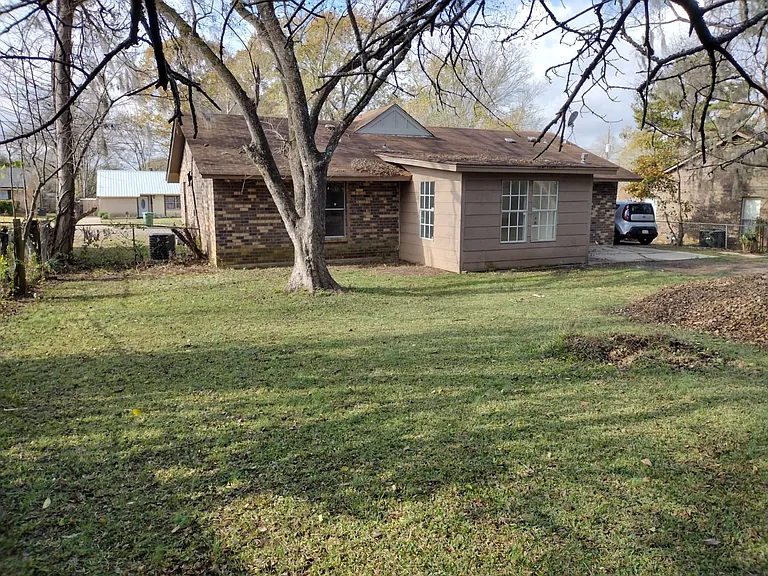 3237 Capwood Curv — Photo 32