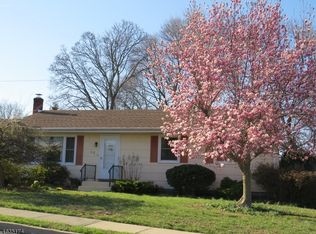 66 Foss Ave, Hampton, NJ 08827