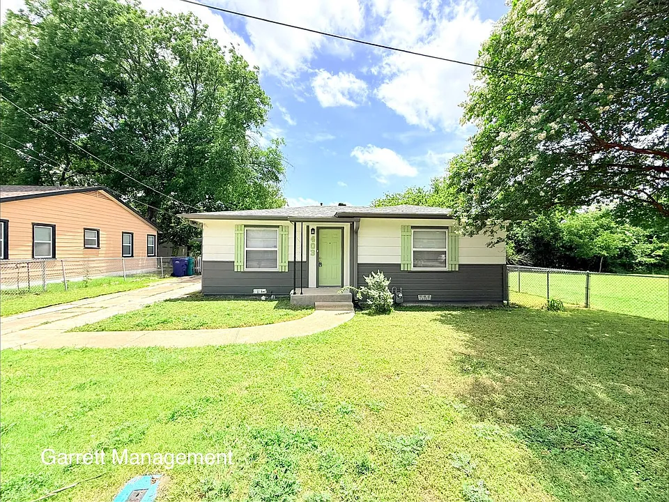 403 Veterans Ave