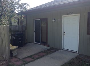 2807 Ridge Ct, Lawrence, KS 66046