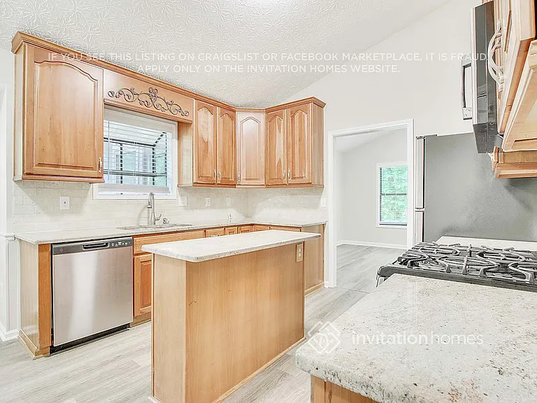 830 Sunset Ct NW — Photo 12
