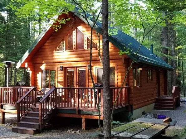 421 N Wynoochee Drive, Hoodsport, WA 98548