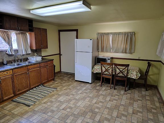 5th image of 497 Chase Creek St