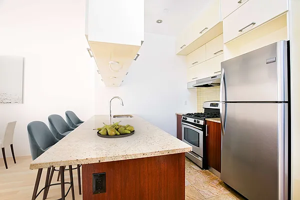 Rented by Compass | media 14