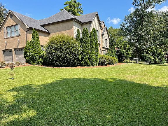 Corner Beaumont / Monterey