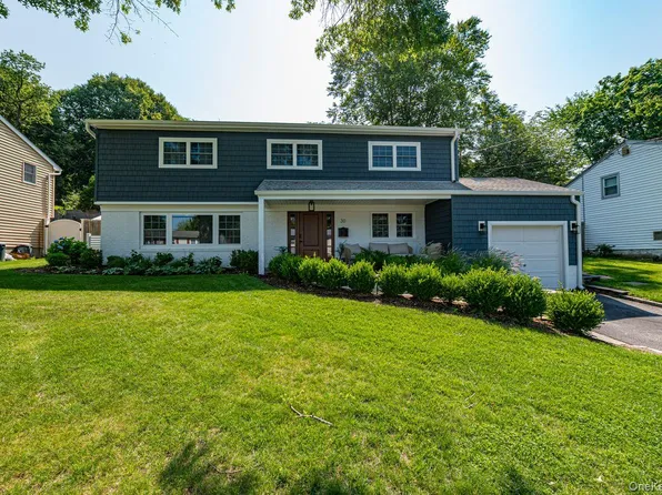 30 Harriet Lane, Huntington, NY 11743
