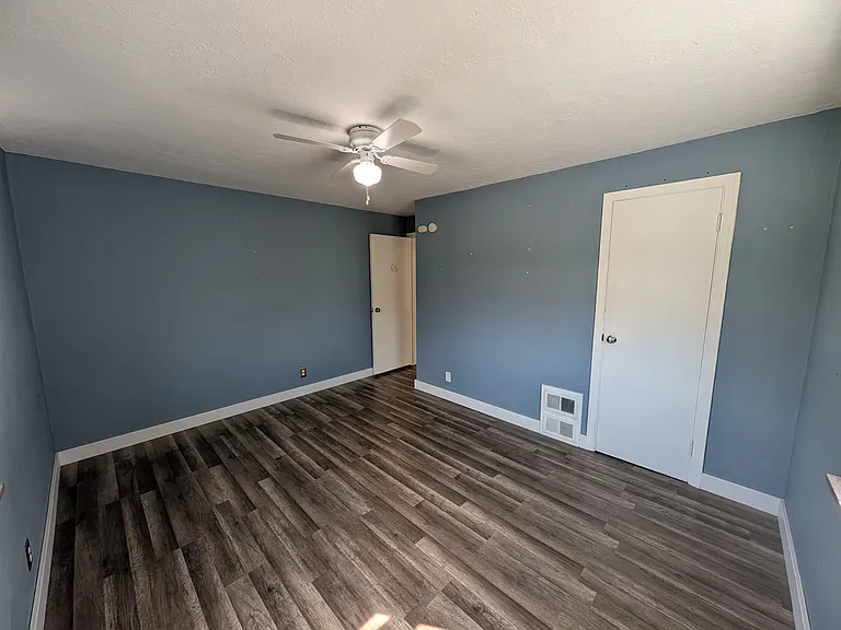 505 Maple St — Photo 15