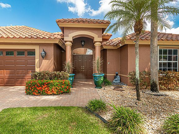 4th image of 10599 Saint Thomas Dr