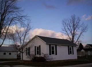 1st image of 33 Greenlawn Ave