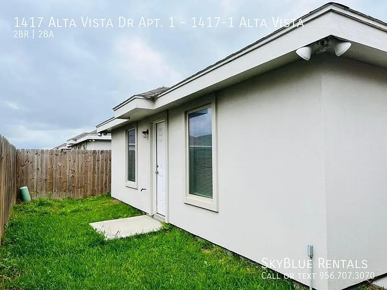1417 Alta Vista Dr #1 — Photo 15