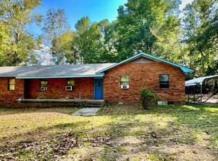 3114 Airport Fernwood Rd, McComb, MS 39648