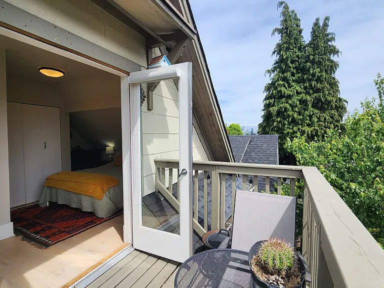 3528 Point Grey Rd — Photo 14