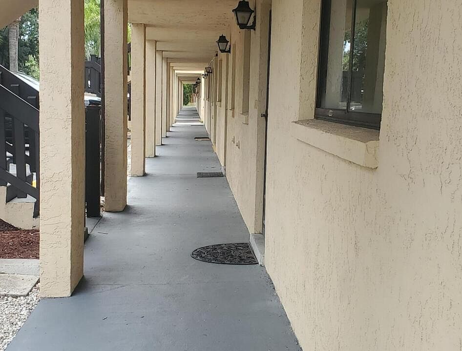2nd image of 205 Palmetto Ave APT 104