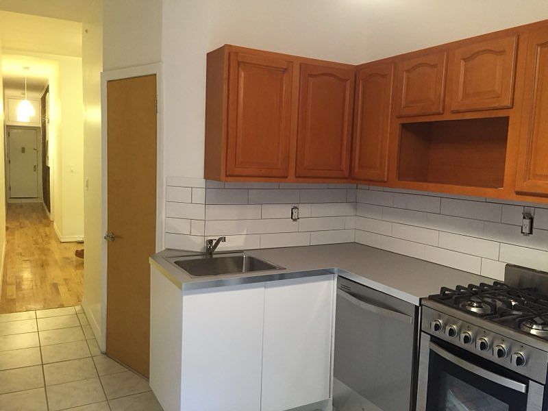 1st image of 518 Bainbridge St APT 1B