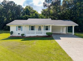 10 Casey Ln, Cartersville, GA 30121