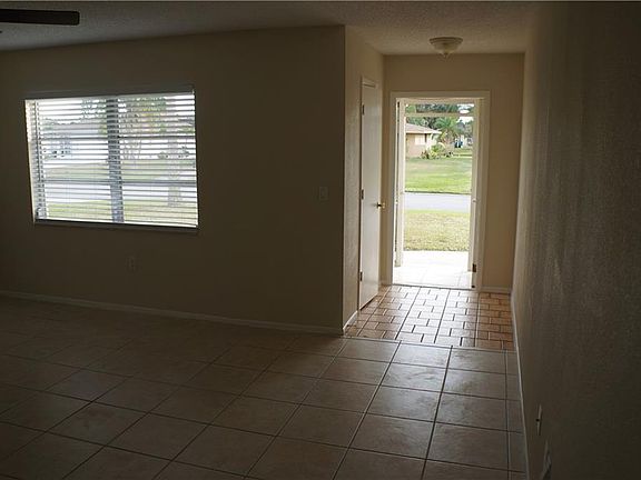 2nd image of 169 Annapolis Ln