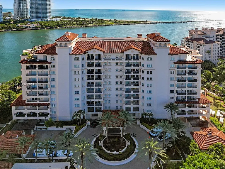 7141 Fisher Island Dr #7141 — Photo 46