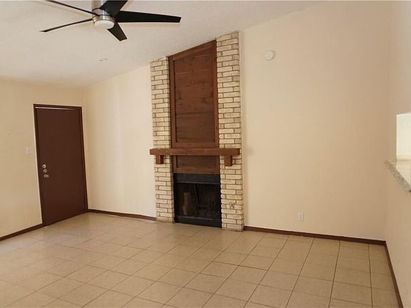 3rd image of 10616 Lanshire Dr #A
