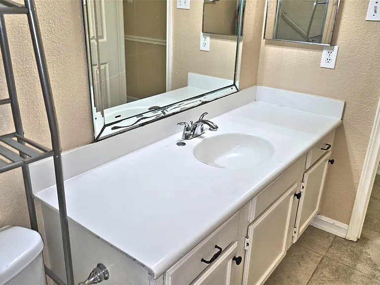 7403 Gateridge Dr — Photo 19